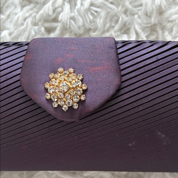 Elegant Purple Clutch Bag - Picture 3 of 7